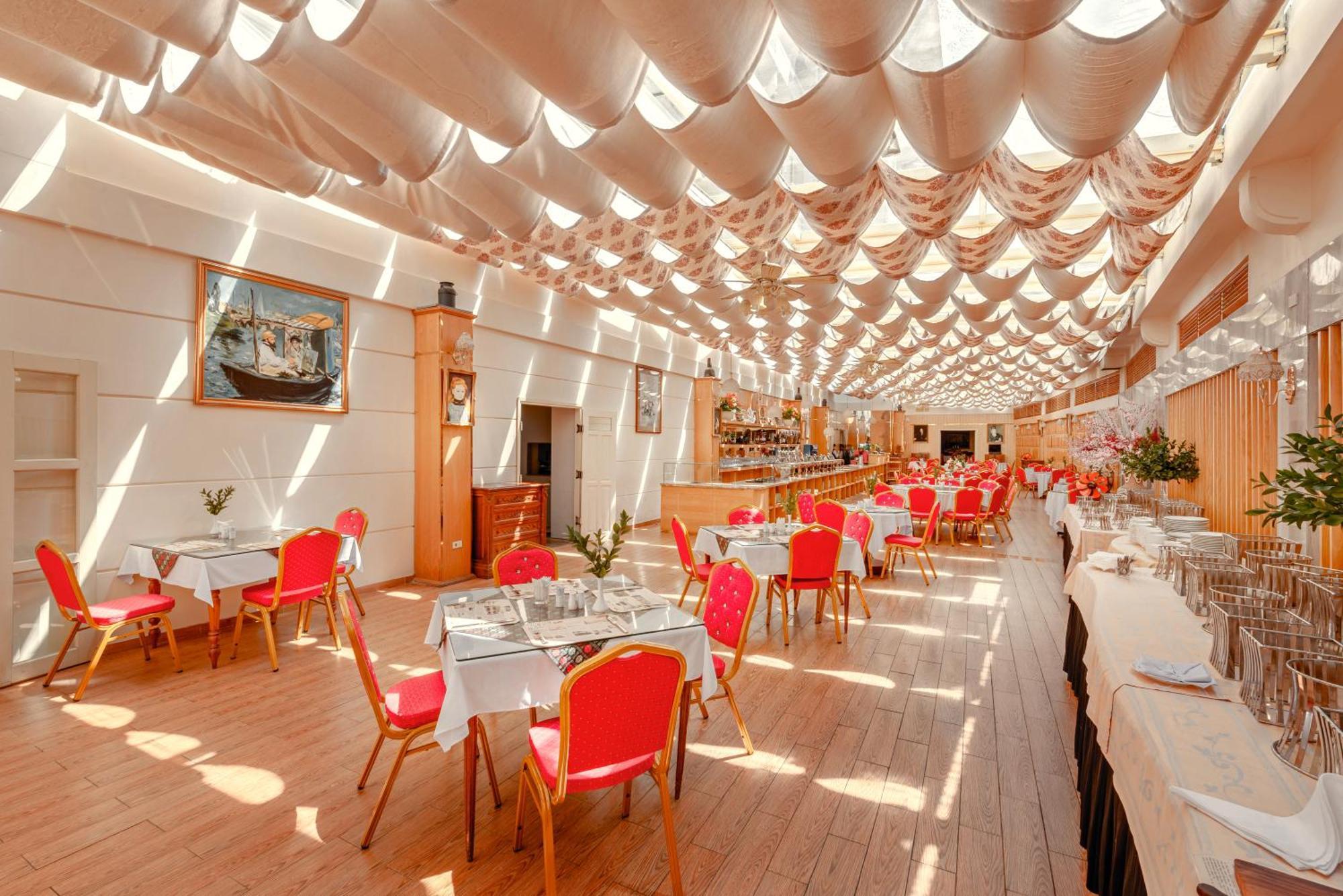 Du Parc Отель 4*